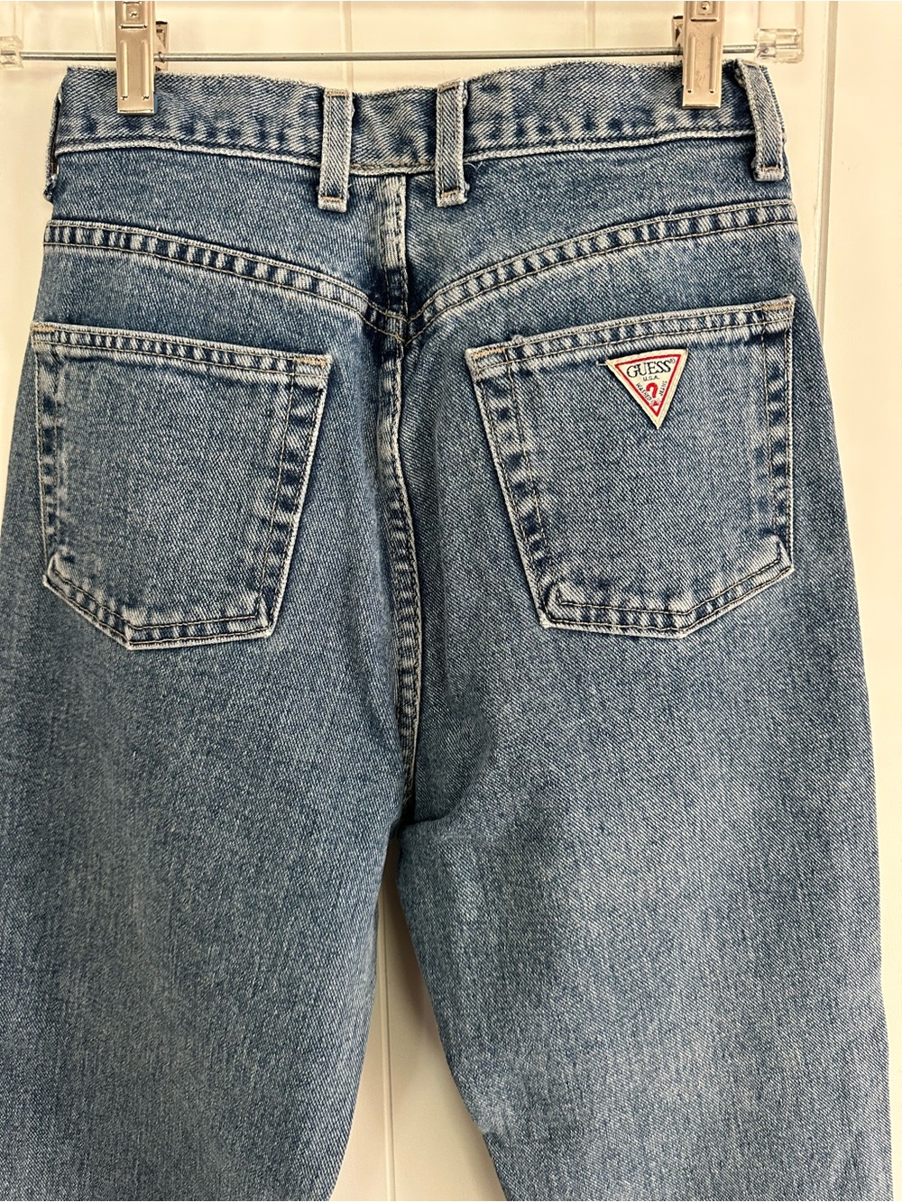 Vintage Women’s Guess Classic Fit Narrow Leg Jean Jeans Made In USA - runs small - Picture 6 of 10